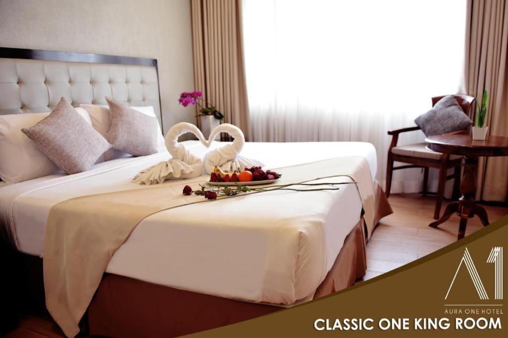 באגויו Aura One Hotel מראה חיצוני תמונה