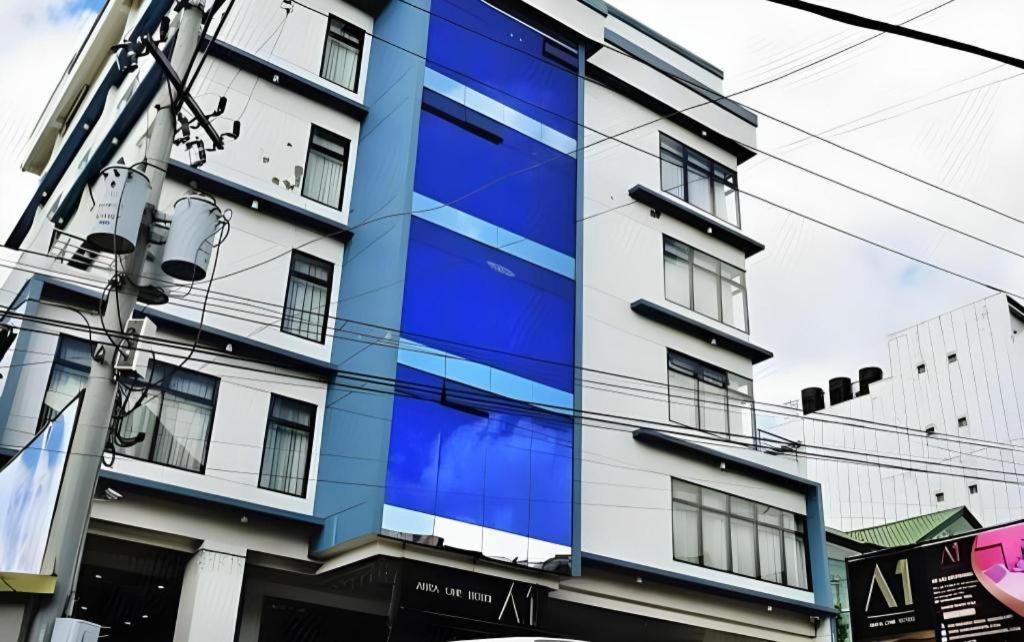 באגויו Aura One Hotel מראה חיצוני תמונה